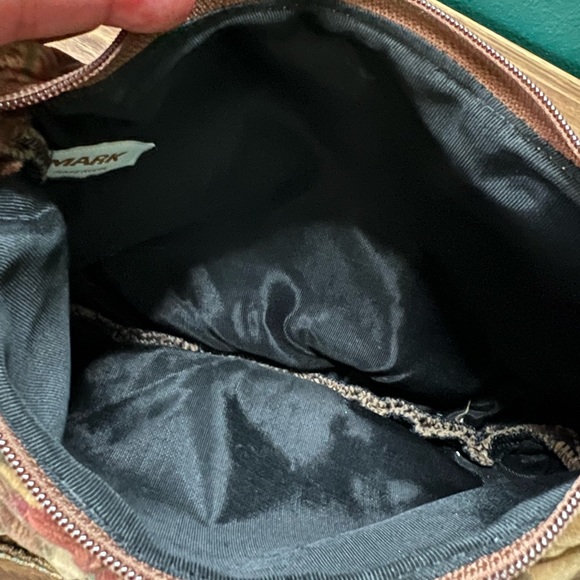 Richmark Quilted Velour Floral Shoulder Bag - Picture 3 of 6